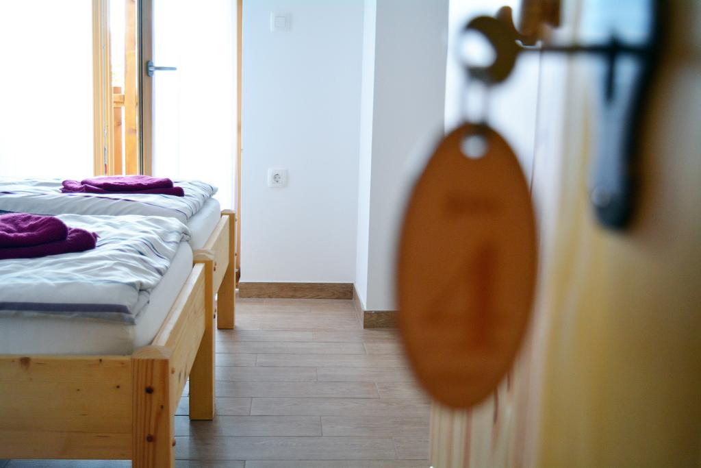 Turisticna Kmetija Pri Pozarju Villa Knezak Exteriör bild